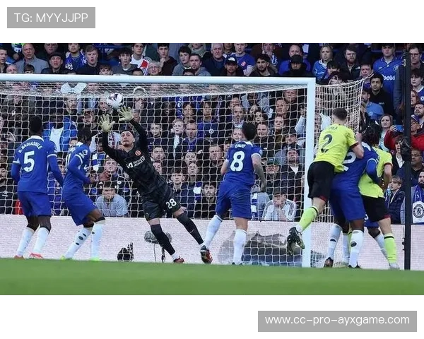 英超热刺中路穿插_关键时刻抢得先机的战术解码与现场魅力